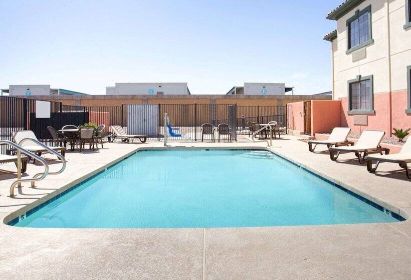 ホテル Baymont By Wyndham Phoenix I10 Near 51st Ave