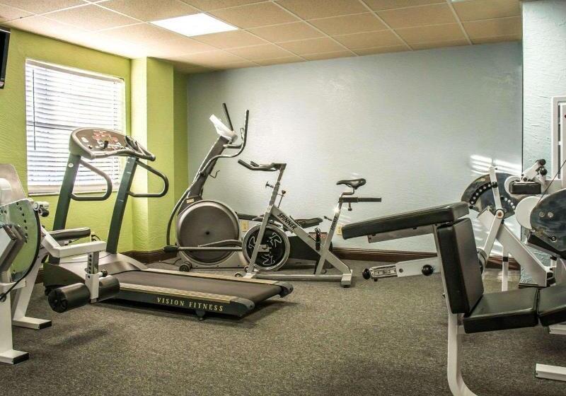 فندق Clarion Pointe Tampa Brandon Near Fairgrounds And Casino