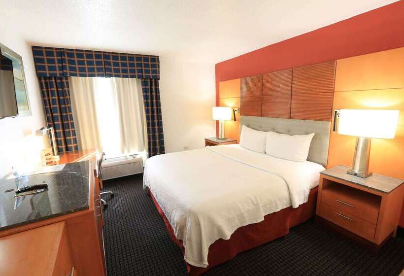 בית מלון כפרי Days Inn By Wyndham Calumet Park