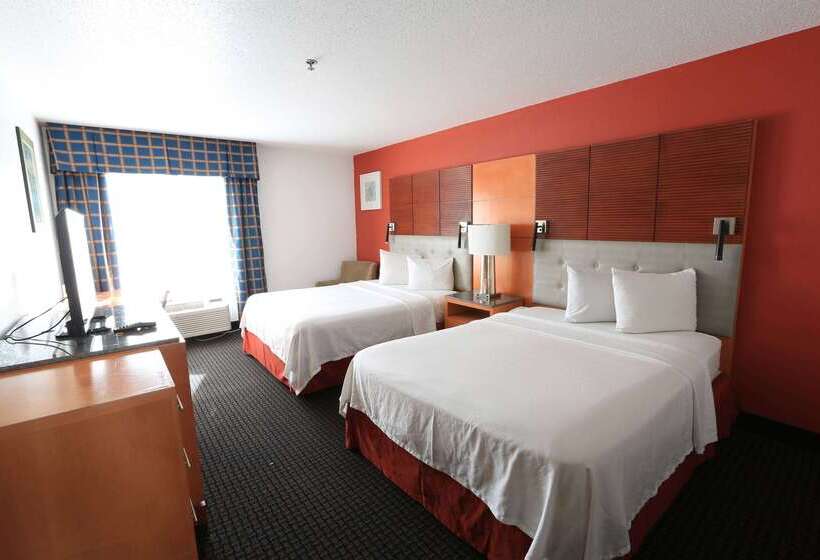 בית מלון כפרי Days Inn By Wyndham Calumet Park