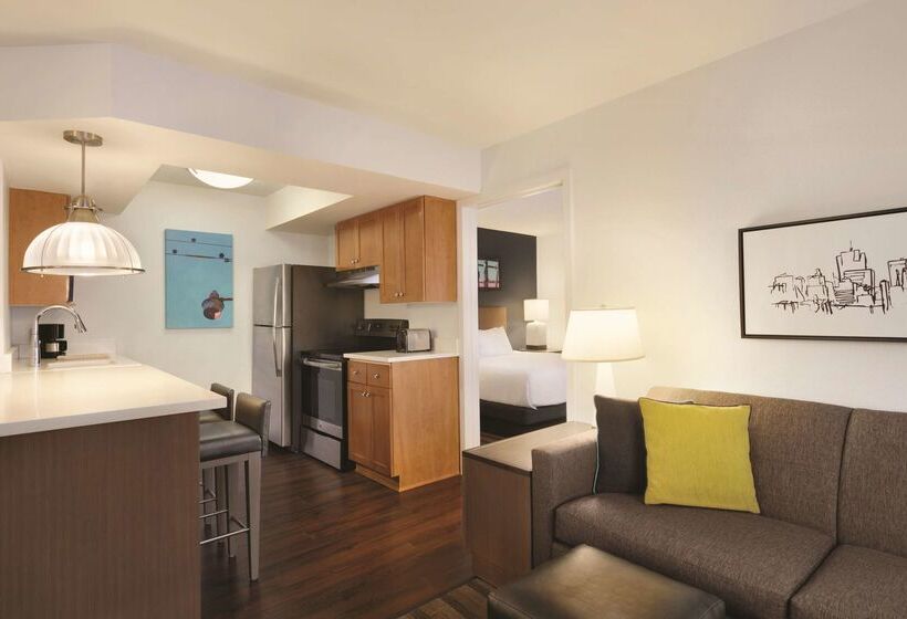 هتل Hyatt House Miami Airport