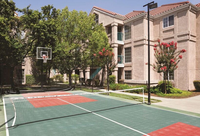 בית מלון כפרי Hyatt House Pleasanton