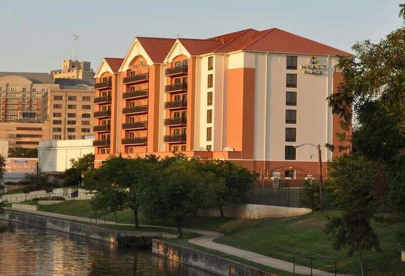 هتل Hyatt Place San Antonio Riverwalk