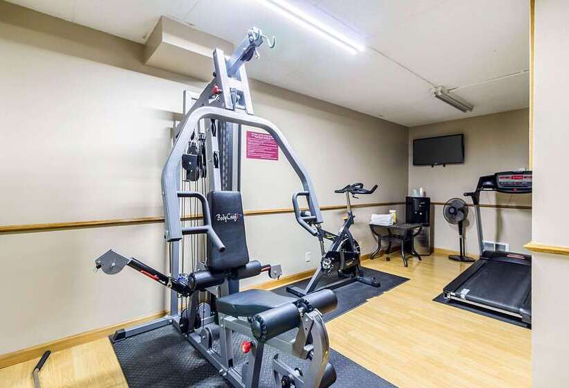בית מלון כפרי Quality Inn & Suites Arden Hills   Saint Paul North