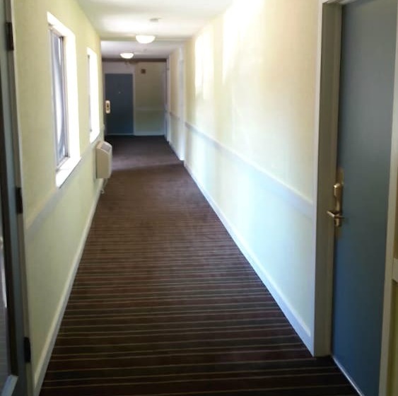 Hotel Riverwalk Inn & Suites