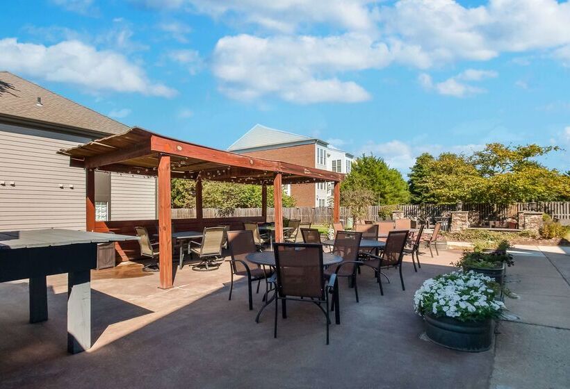هتل Sonesta Es Suites Dulles Airport