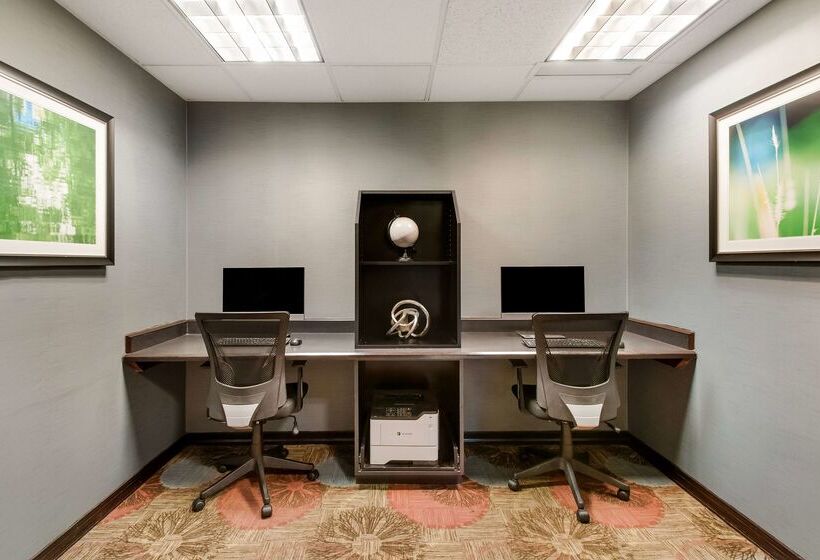 هتل Sonesta Es Suites Dulles Airport