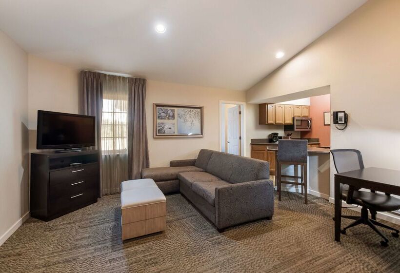 هتل Sonesta Es Suites Dulles Airport