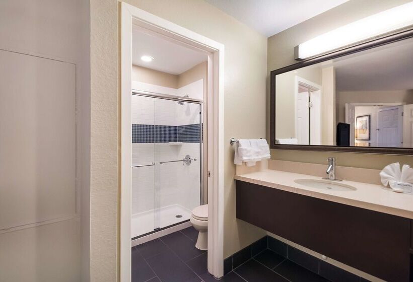 هتل Sonesta Es Suites Dulles Airport