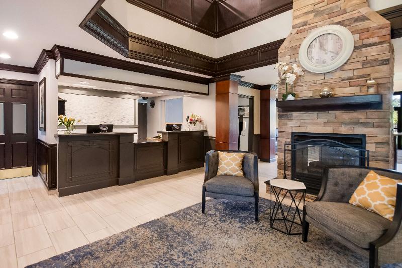 هتل Sonesta Es Suites Dulles Airport