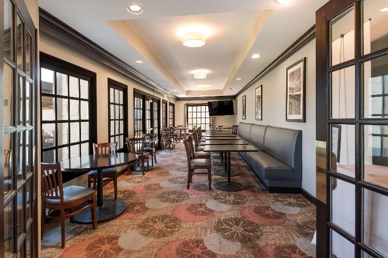 هتل Sonesta Es Suites Dulles Airport
