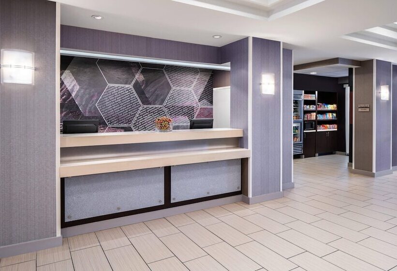 هتل Springhill Suites Houston Hobby Airport