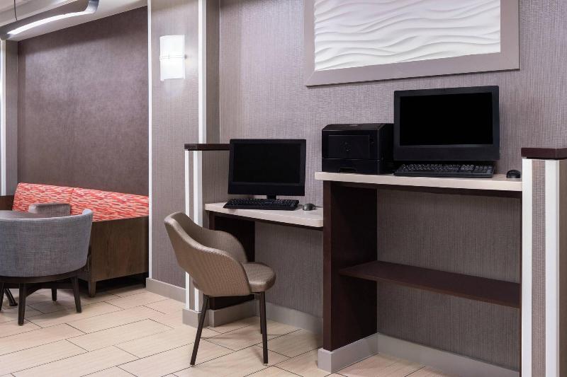 هتل Springhill Suites Houston Hobby Airport