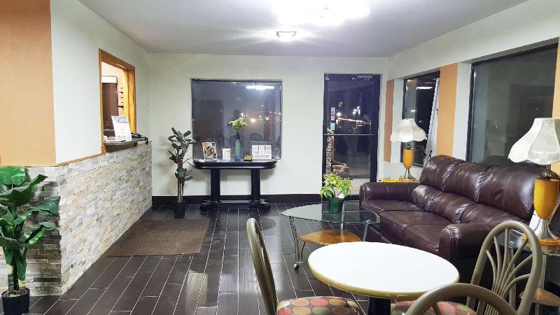 汽车旅馆  Americas Best Value Inn & Suites Harrisonville