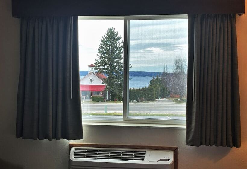 מוטל Americinn By Wyndham Petoskey