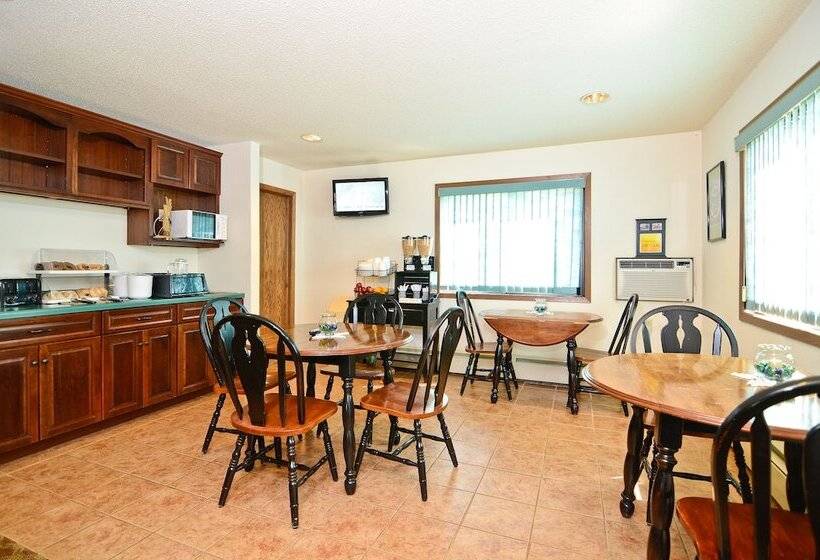 مُتل Amerivu Inn And Suites   Hayward Wi