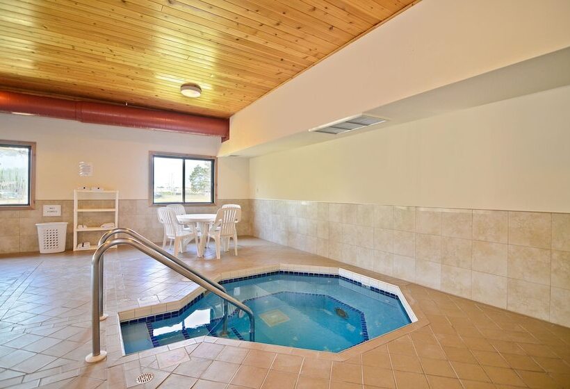 مُتل Amerivu Inn And Suites   Hayward Wi