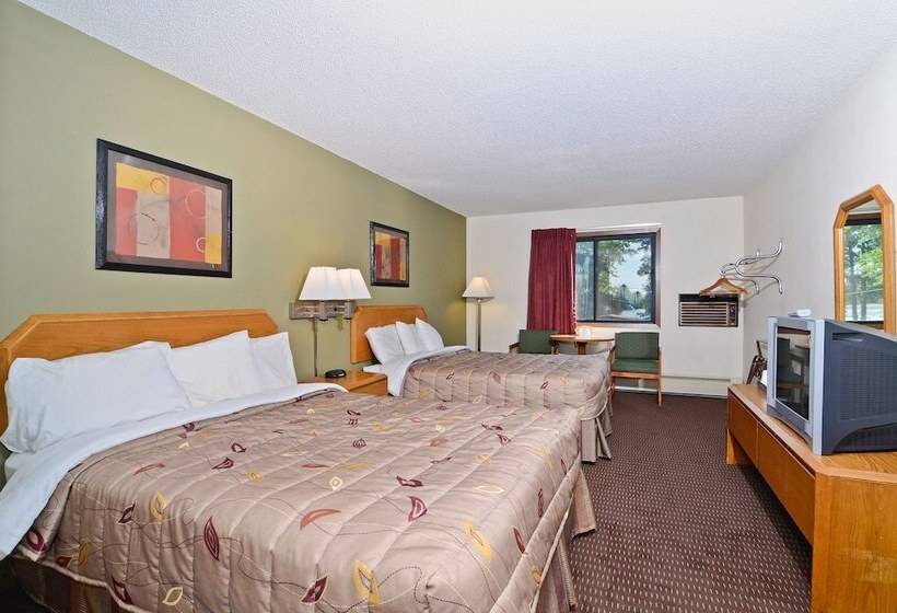 مُتل Amerivu Inn And Suites   Hayward Wi