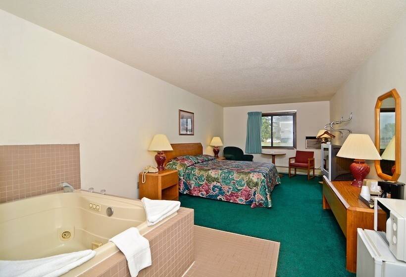 مُتل Amerivu Inn And Suites   Hayward Wi