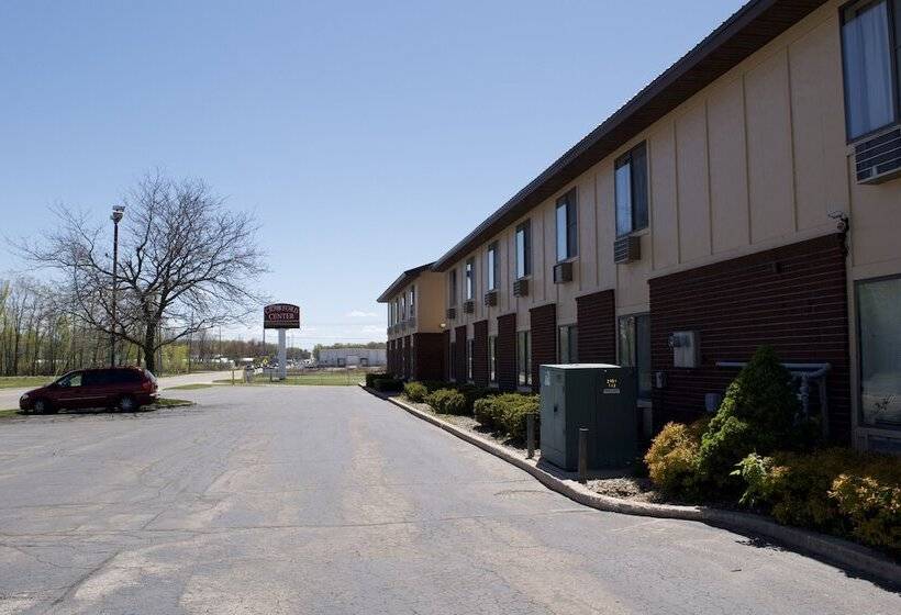 فندق على الطريق Amerivu Inn & Suites