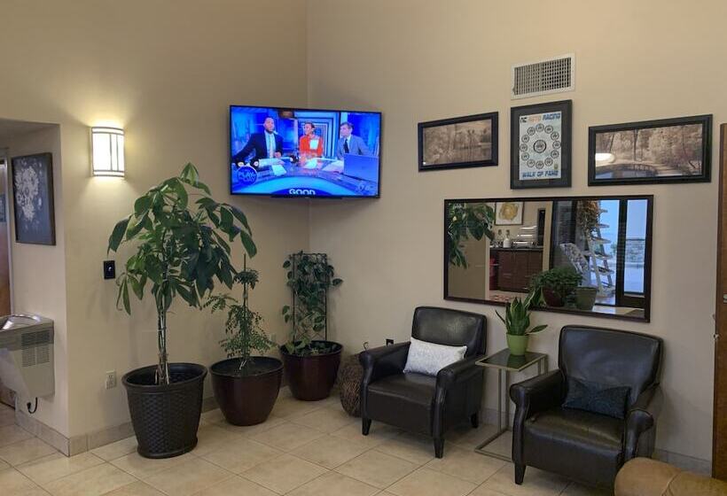 モーテル Carolina Inn & Suites Of Lake Norman