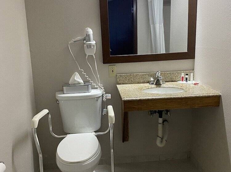 مُتل Days Inn By Wyndham Brunswick Bath Area