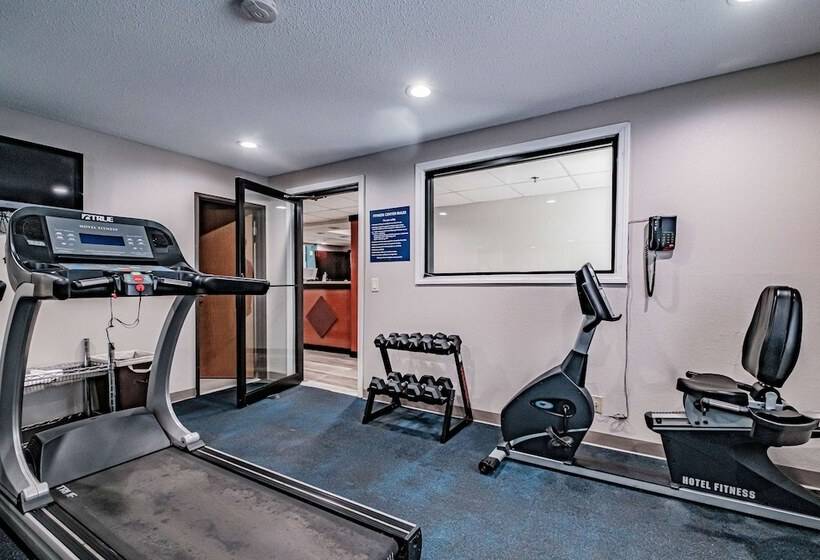مُتل Days Inn By Wyndham Brunswick Bath Area