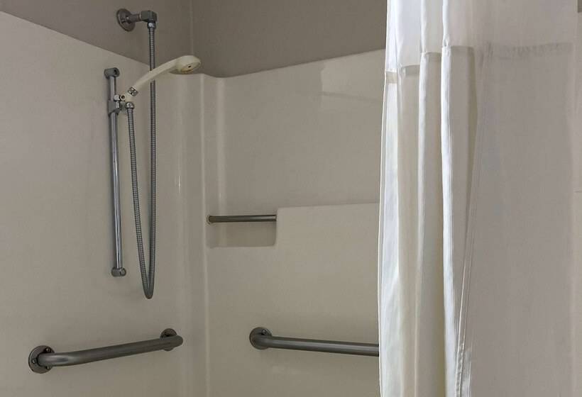 مُتل Days Inn By Wyndham Brunswick Bath Area