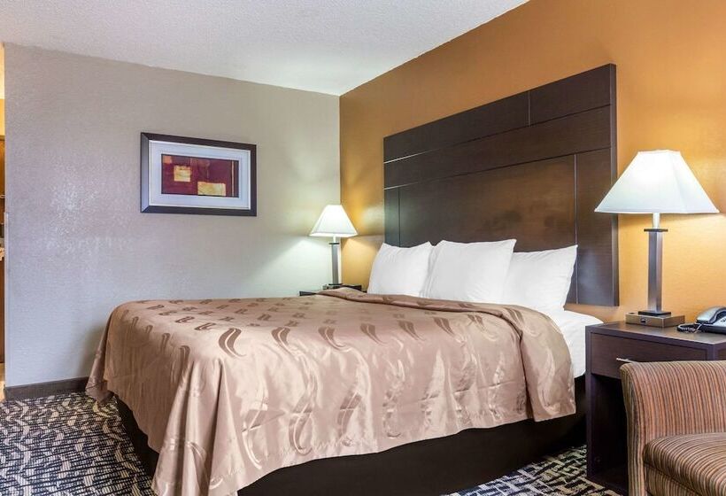 فندق على الطريق Quality Inn