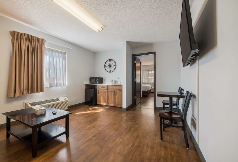 모텔 Red Lion Inn & Suites Ontario
