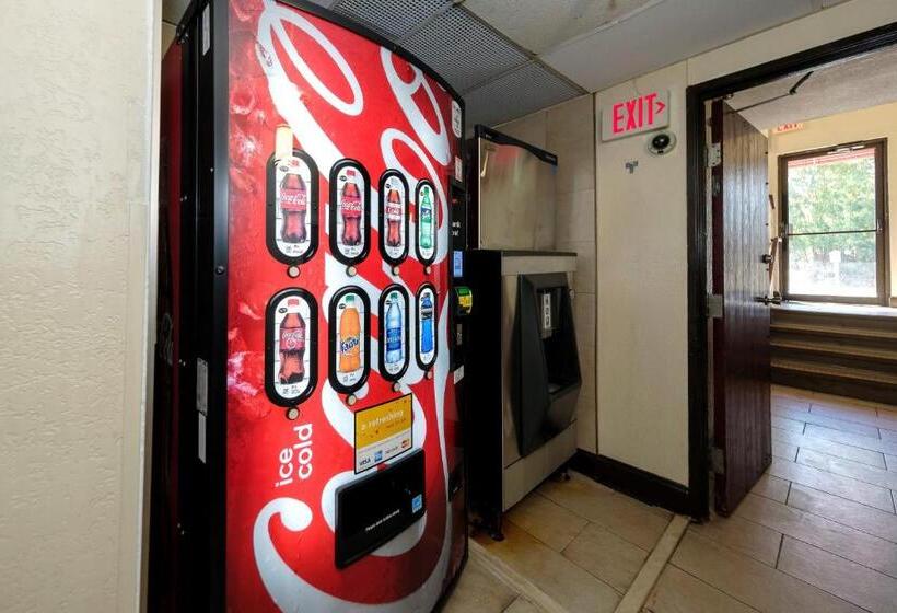 مُتل Red Roof Inn Jacksonville  Cruise Port