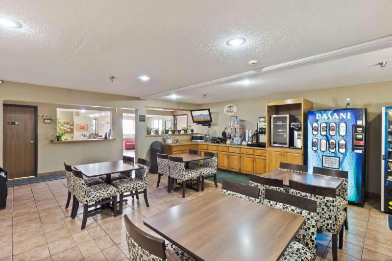 مُتل Super 8 By Wyndham Ankeny/des Moines Area