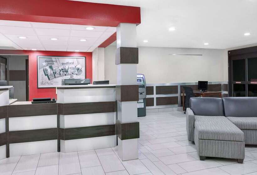 Мотель Super 8 By Wyndham Bedford Dfw Airport West