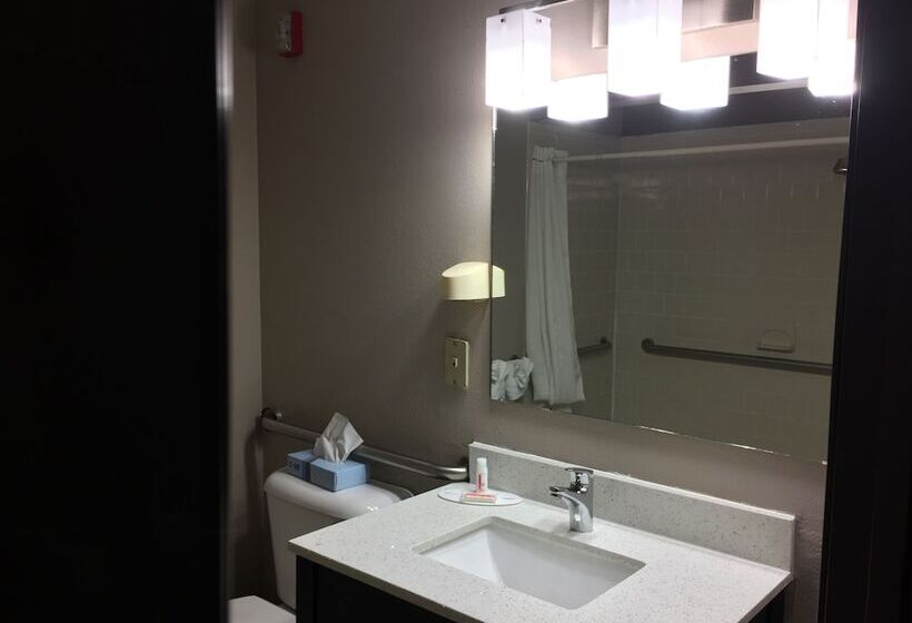 Мотель Super 8 By Wyndham Bedford Dfw Airport West