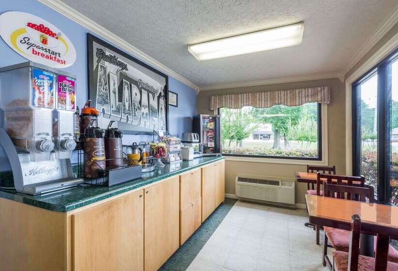 مُتل Super 8 By Wyndham Gadsden Al