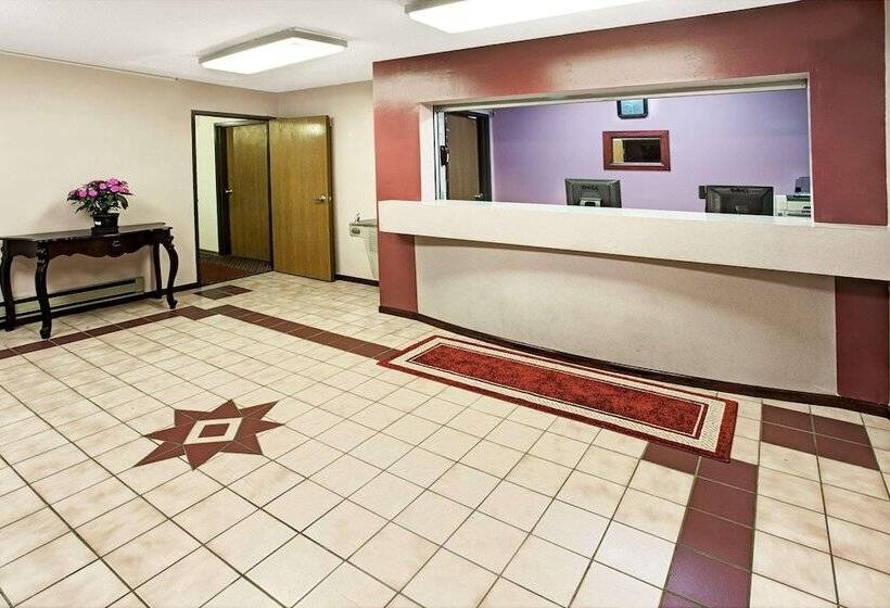 مُتل Super 8 By Wyndham Heath/newark