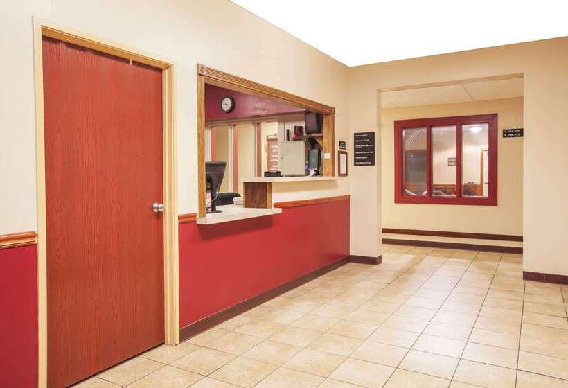 מוטל Super 8 By Wyndham Mason City