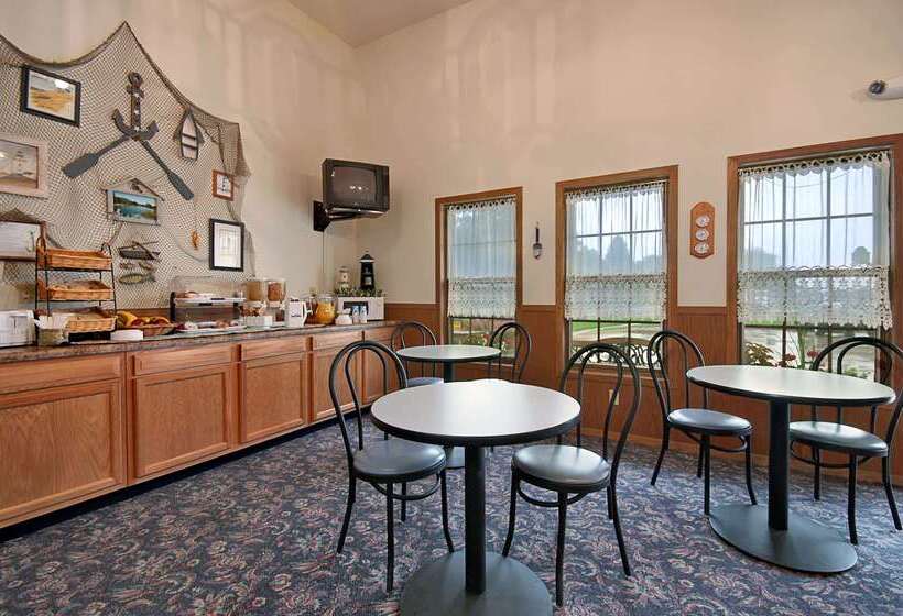 מוטל Super 8 By Wyndham Pella