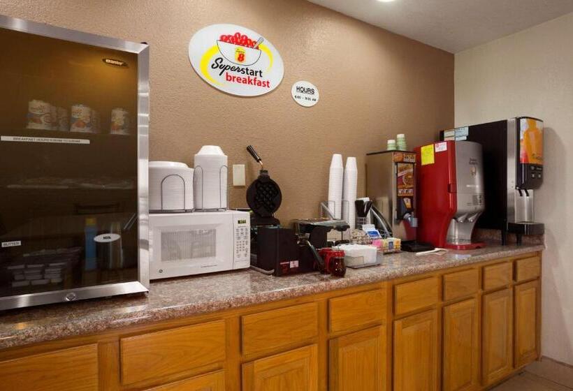 Мотель Super 8 By Wyndham Pleasanton