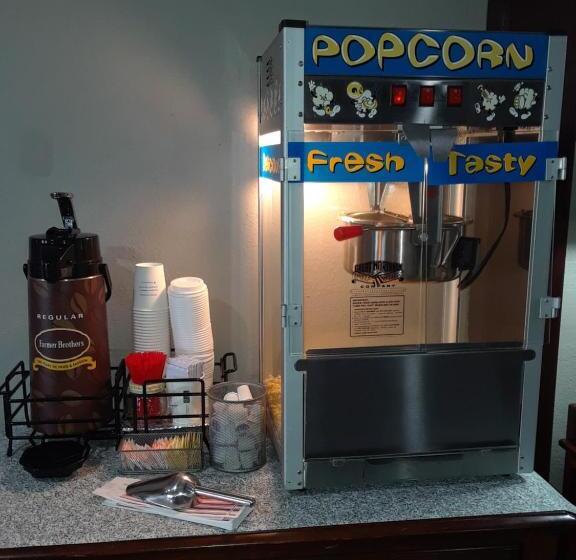 モーテル Super 8 By Wyndham Poplar Bluff Missouri