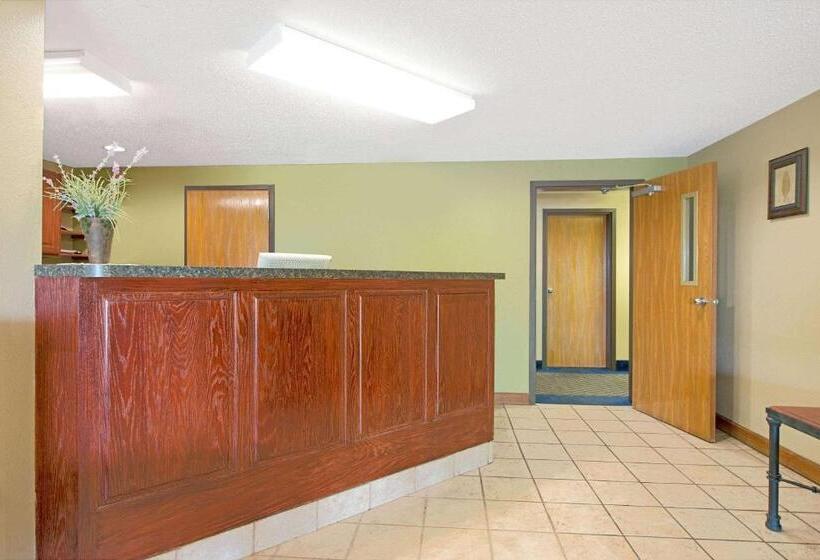 モーテル Super 8 By Wyndham St. Clair Mo