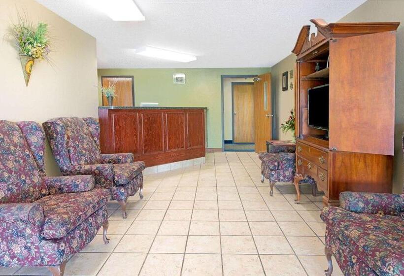 モーテル Super 8 By Wyndham St. Clair Mo