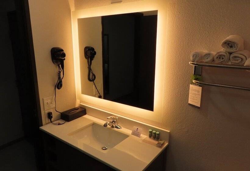 مُتل Best Western North Side Inn