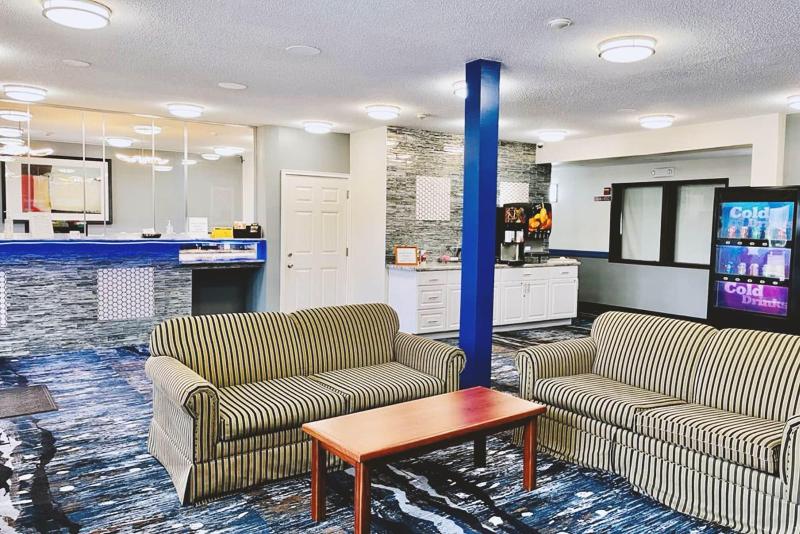 모텔 Coratel Inn & Suites By Jasper Northfield