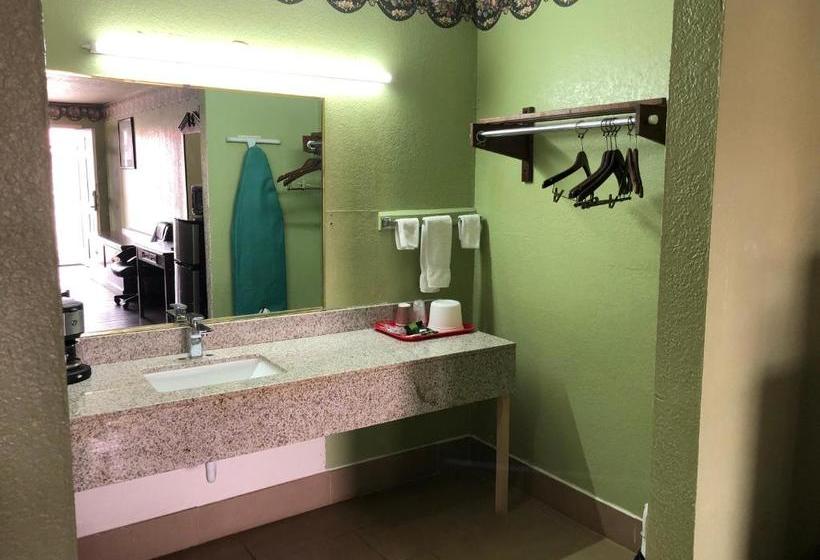 هتل Lone Star Inn