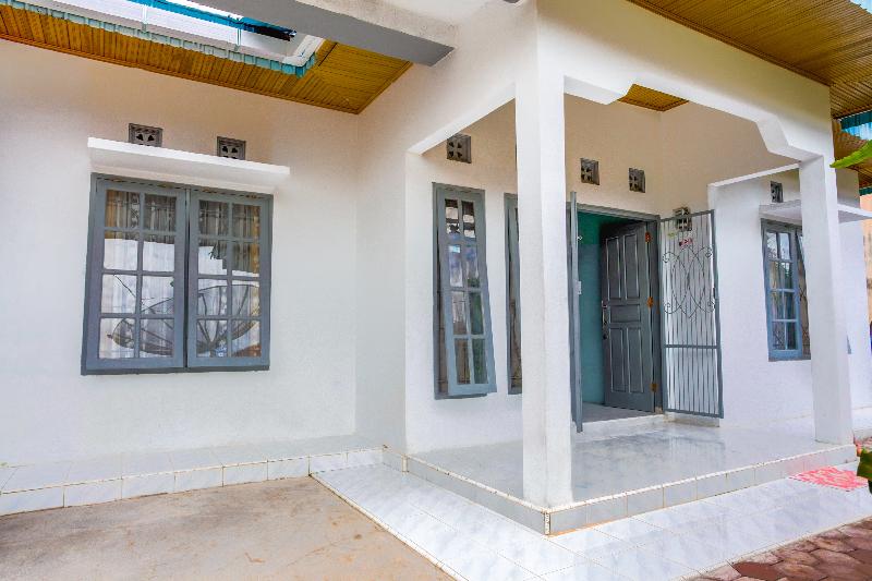 هتل Oyo 2903 Putri Residence Syariah