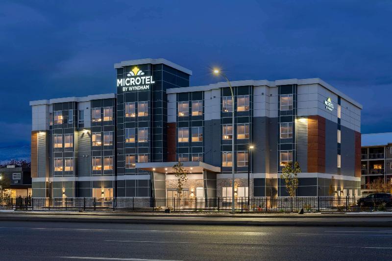 Microtel Inn & Suites By Wyndham Kelowna