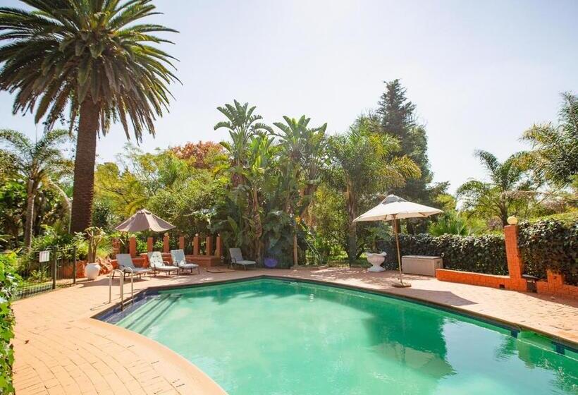 펜션 Golden Candle Guest House
