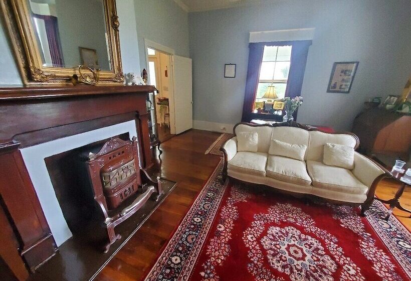 住宿加早餐  The Inn At Key Falls Estate