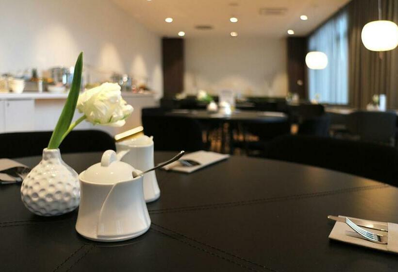 فندق Ginn City And Lounge  Ravensburg